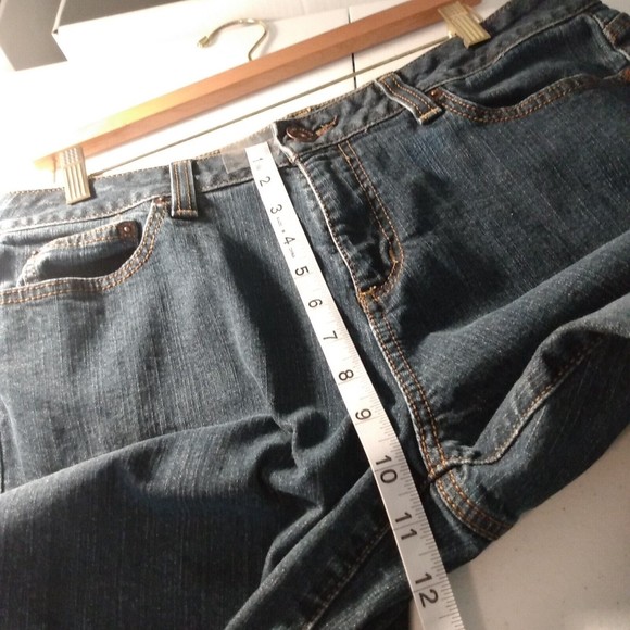 DKNY Jeans Women's Plus Size 16 Blue Denim Straight Leg - Picture 6 of 8